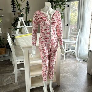 Old Navy Christmas ladies  onesie size small let it snow waffle knit